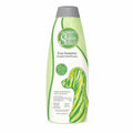 Bottle of Groomer’s Salon Select Flea Shampoo For Dogs – 544ml on white background